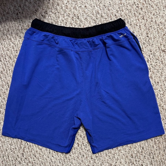 Men’s Adidas athletic shorts. Size M - Picture 2 of 3